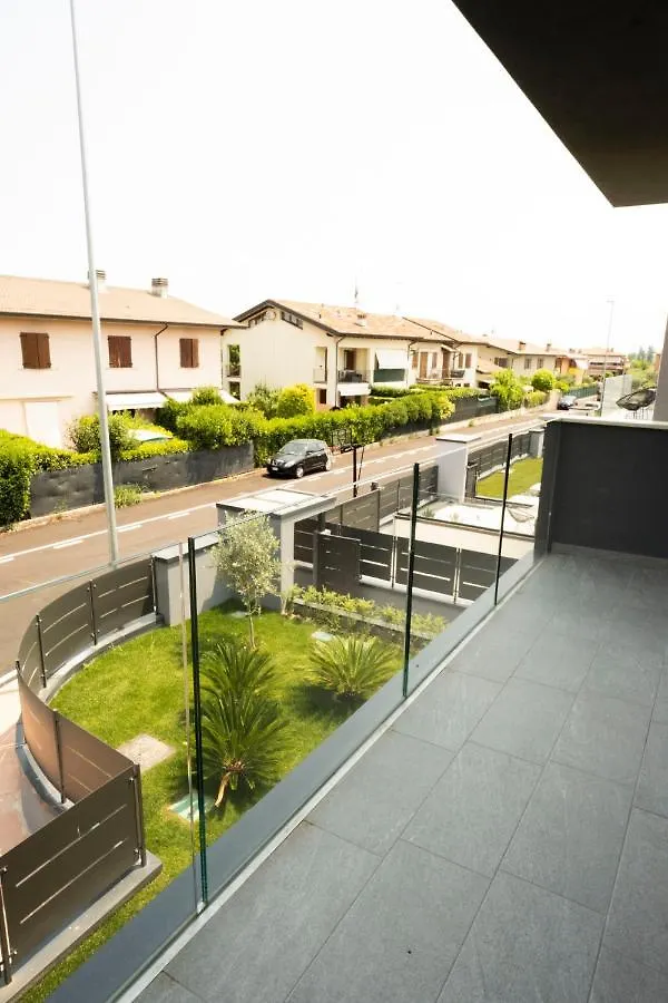 Marali Lake Apartments Di Enrica Bianchera Desenzano del Garda
