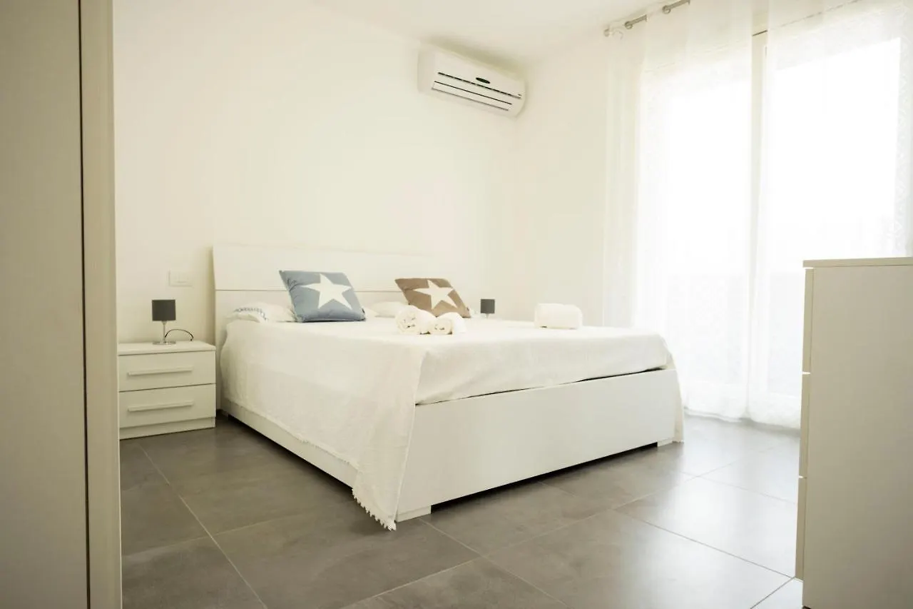 Marali Lake Apartments Di Enrica Bianchera Desenzano del Garda Italia
