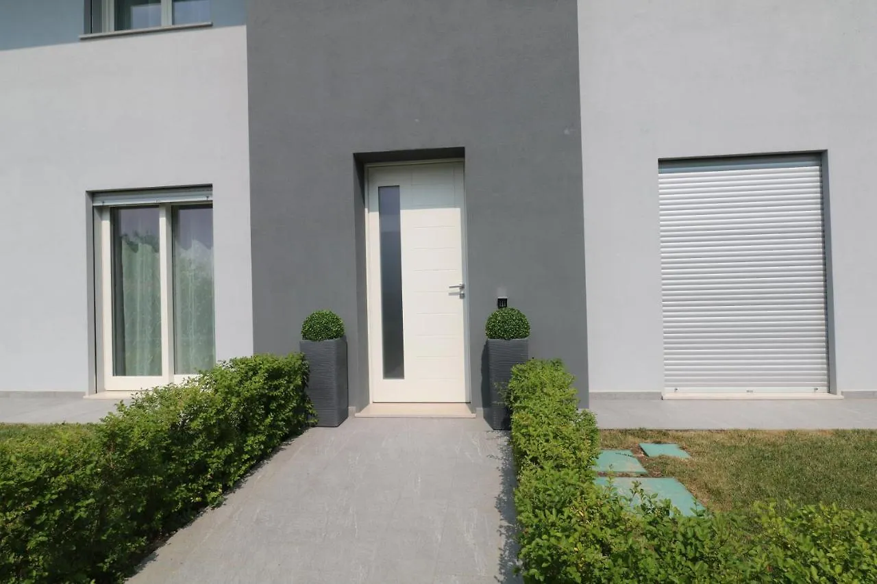 Marali Lake Apartments Di Enrica Bianchera Desenzano del Garda Italia
